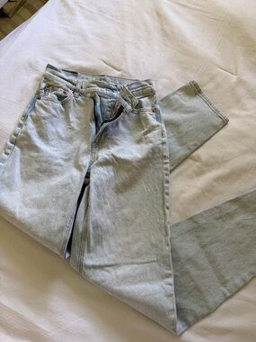 American Eagle Outfitters Light Blue Denim Jeans